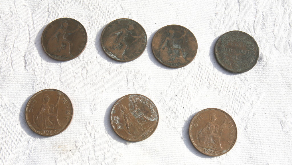7 pièces de monnaies anciennes à identifier - Photo 1 sur 1